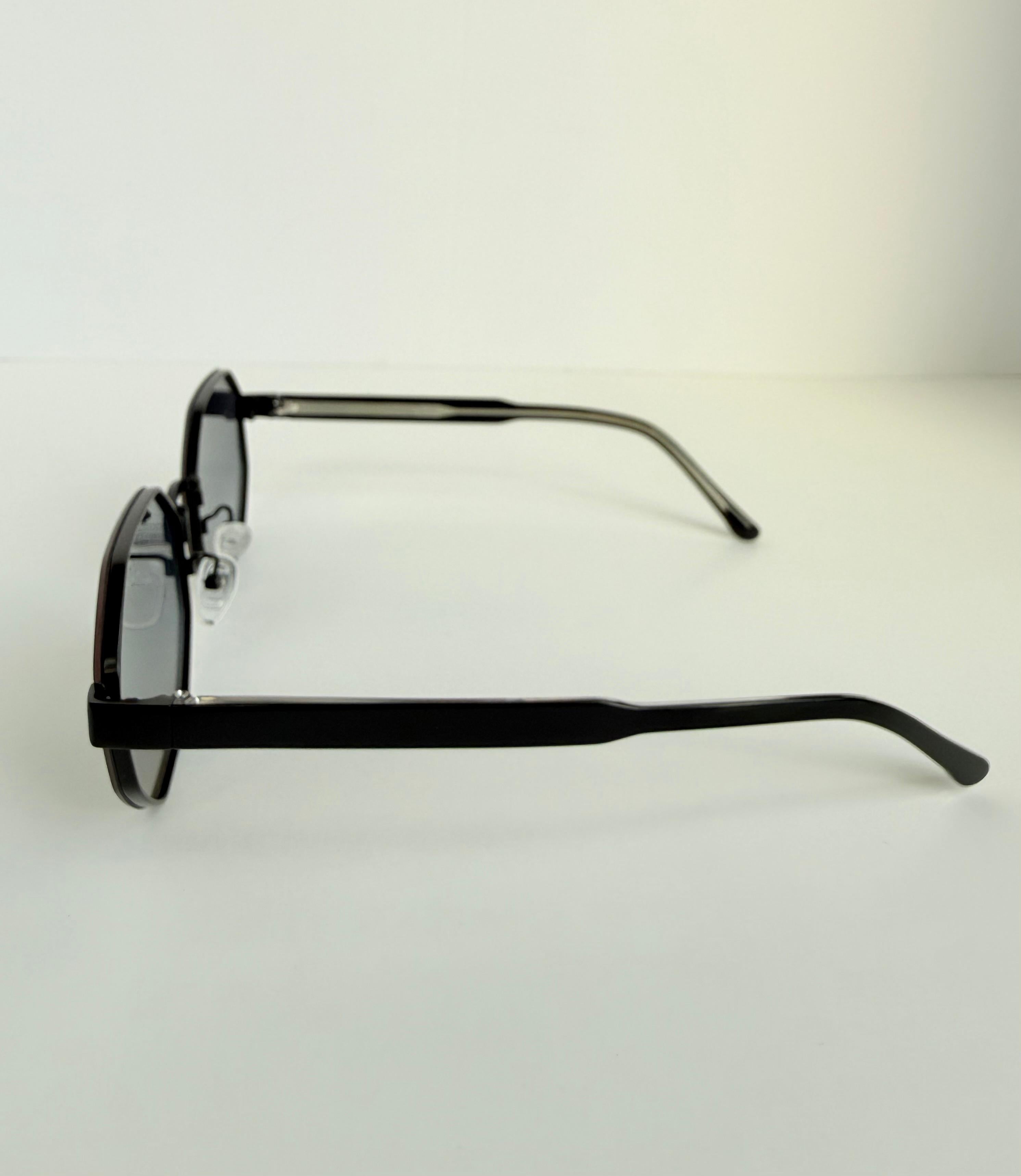 ICON NOIR 5723