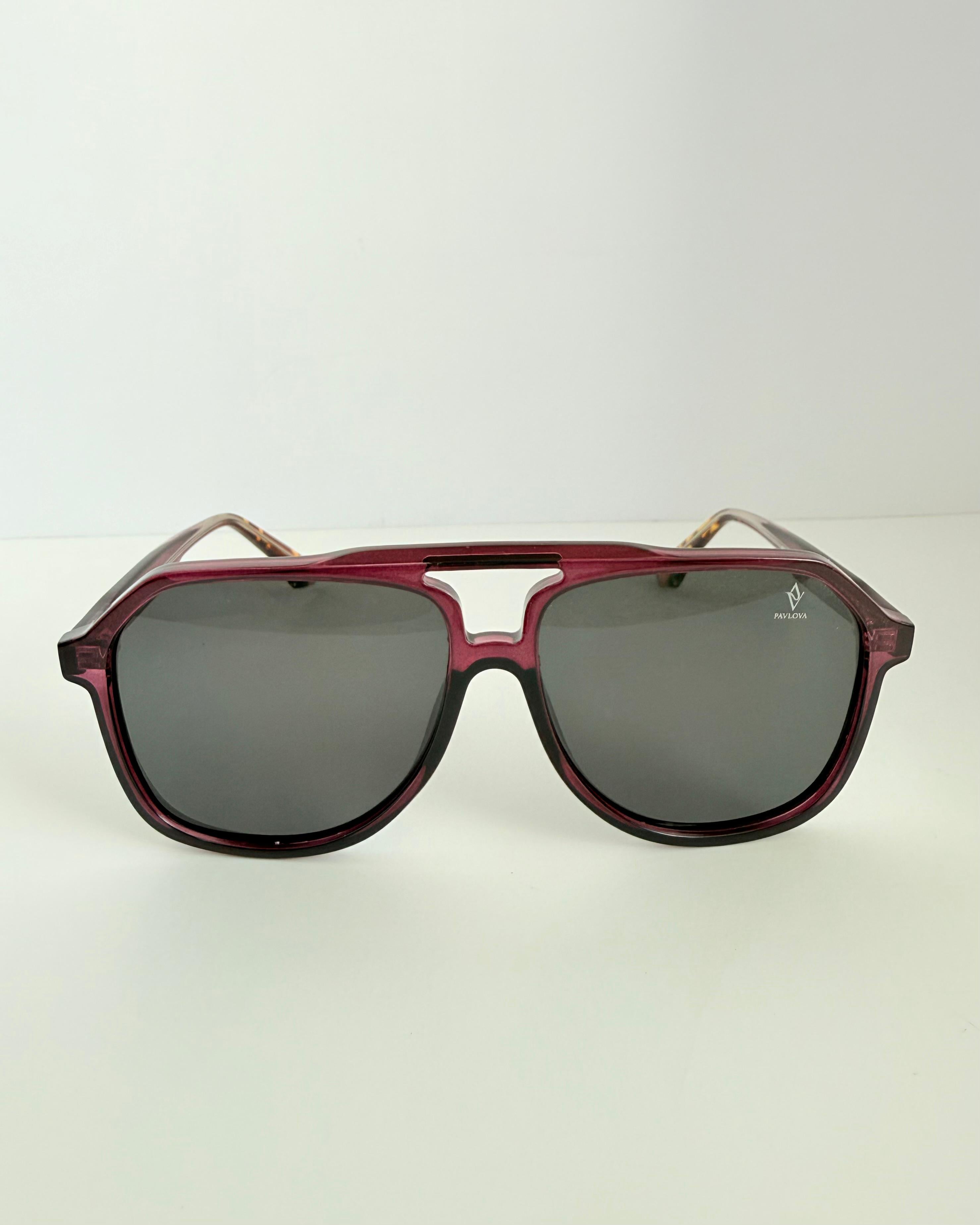 Plum Pavlova 5003