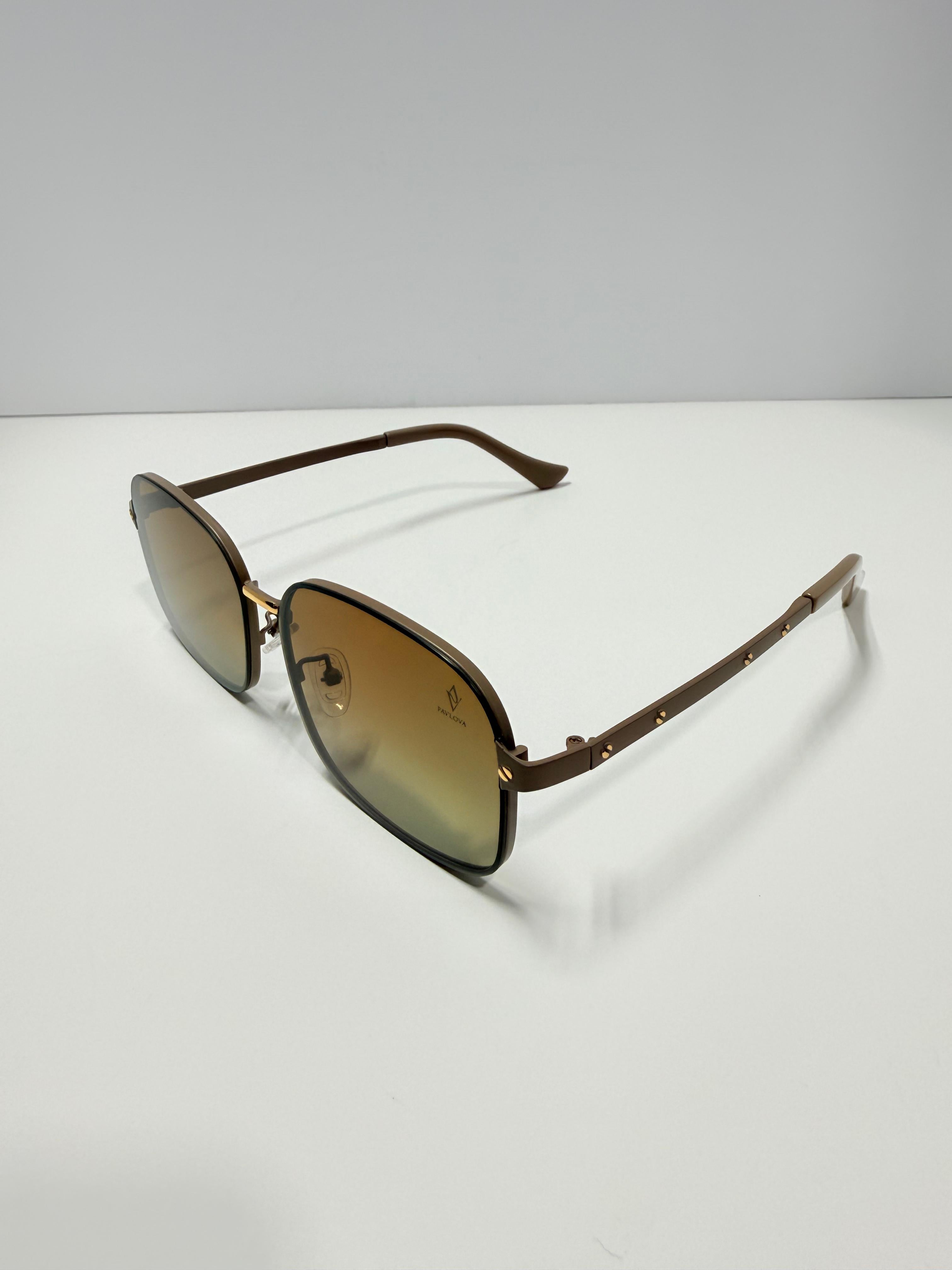 Cream Icon 21050