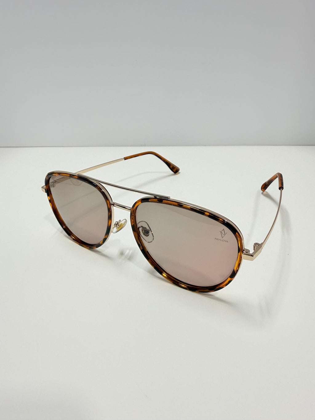 Carey Luxe