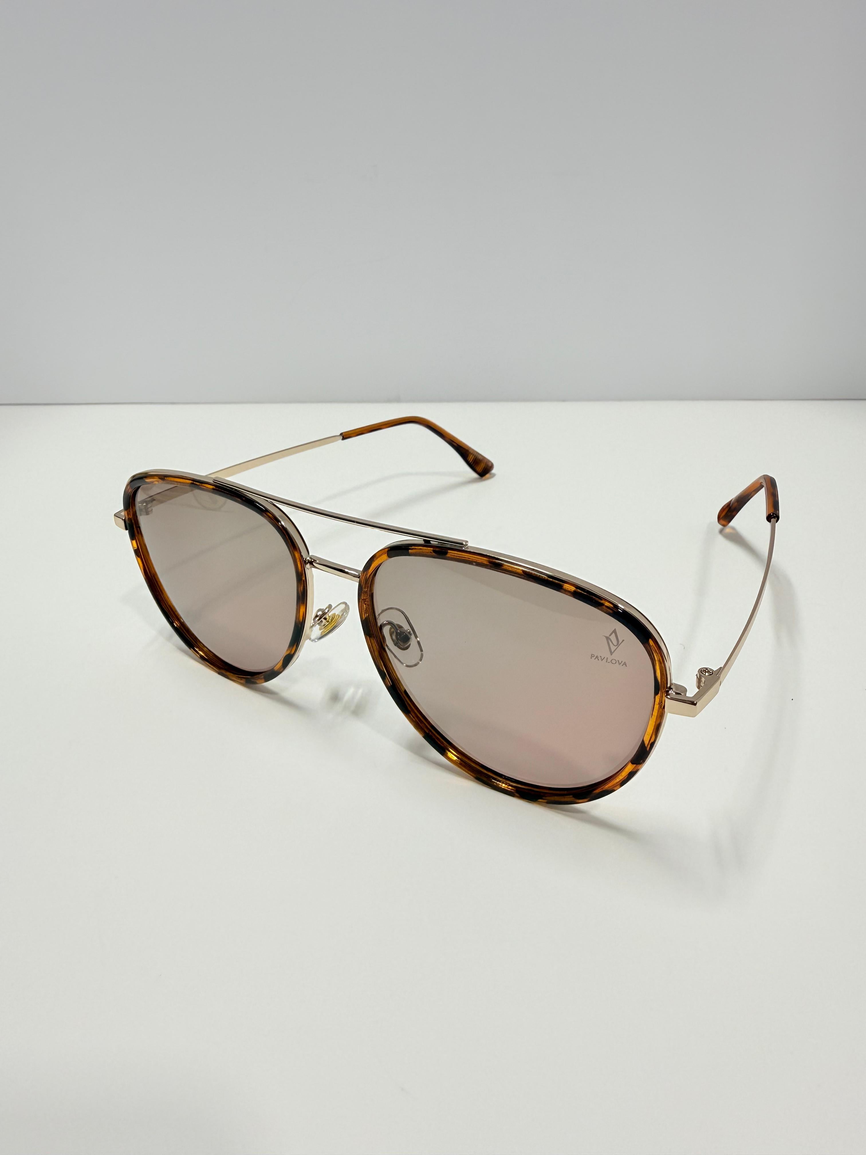 Carey Luxe